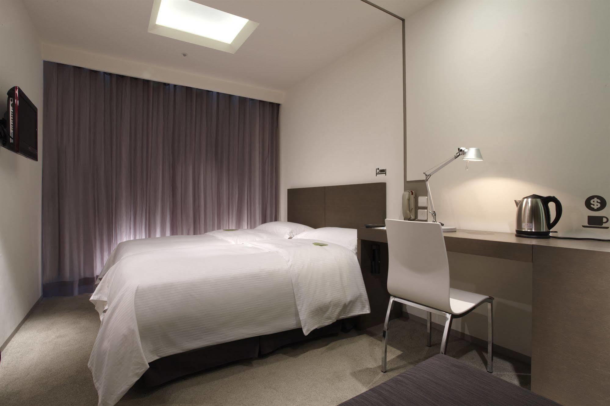 Just Sleep - Lin Sen Hotel Taipei Exterior foto